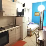 Nyaraló 4 *