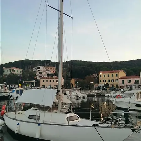 Nyaraló 4